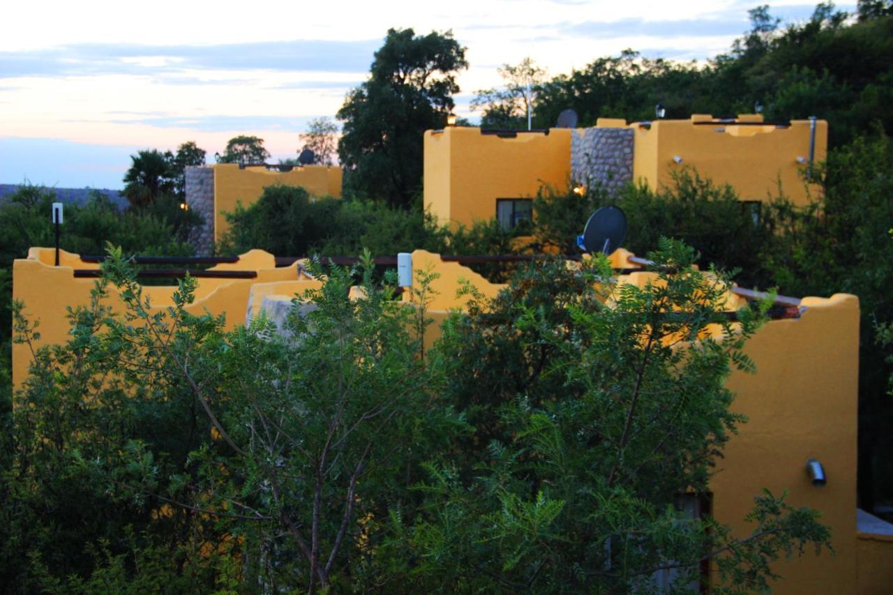 Cabanas El Arcano Capilla del Monte Bagian luar foto